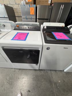 Whirlpool Washer and Dryer Set
