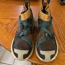 Reebok X Gore Tex 7.5