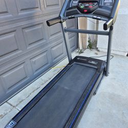 Horizon T202 TREADMILL 