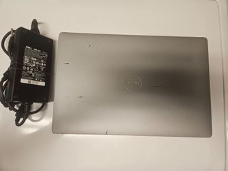 Dell Precision 15.6 Inch Widescreen Intel i7-10850H 32 GB Ddr4 ram memory 512 GB SSD Nvidia Graphics 4 GB GPU