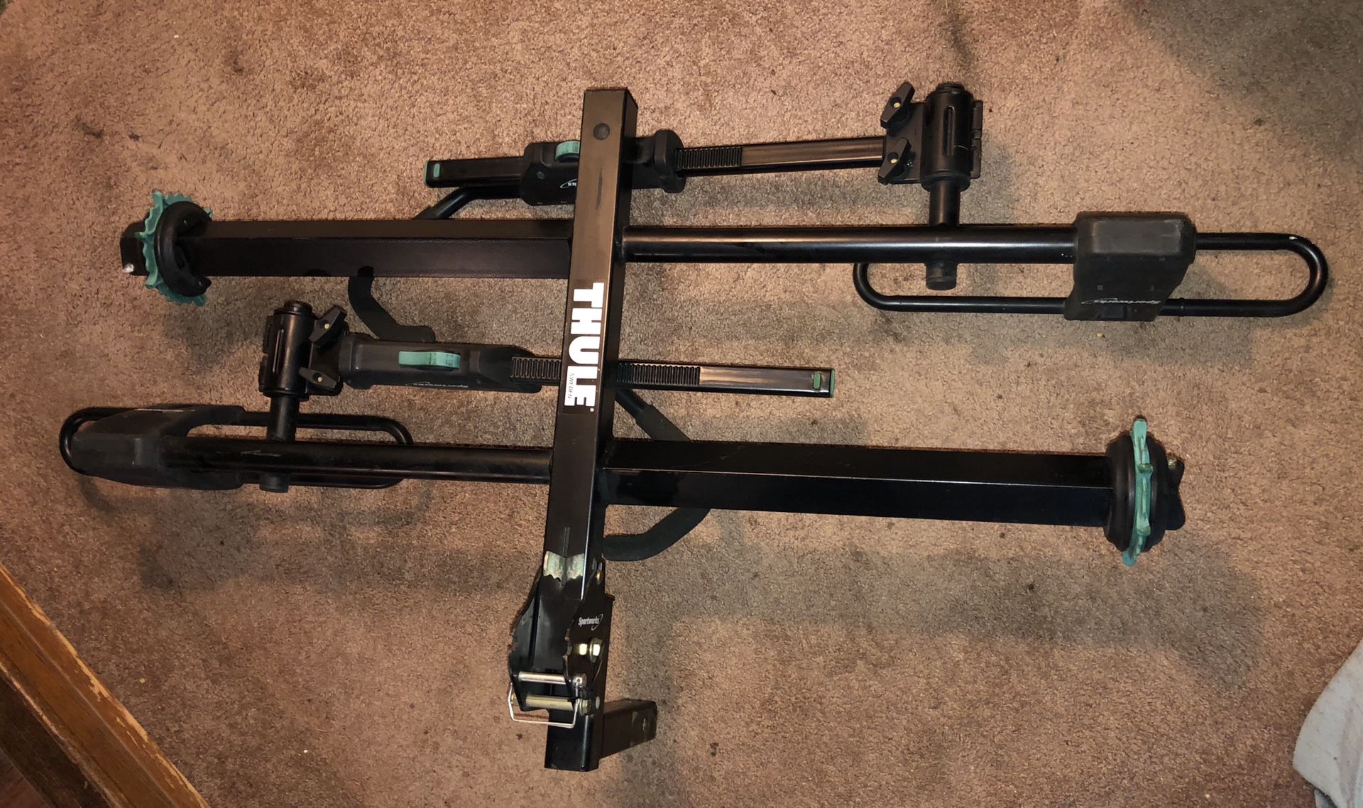 THULE Sportworks hitch mount bike rack (2 bikes, 2” insert) for Sale in
