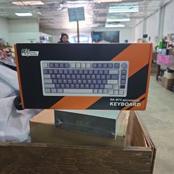 RK ROYAL KLUDGE- RK M75 MECHANICAL KEYBOARD 