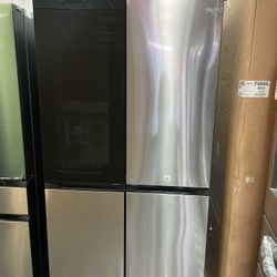 Samsung Bespoke Flex Refrigerator With Beverage Center  In Full Size - NEW IN BOX