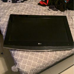 LG TV! 32 Inch Non Smart