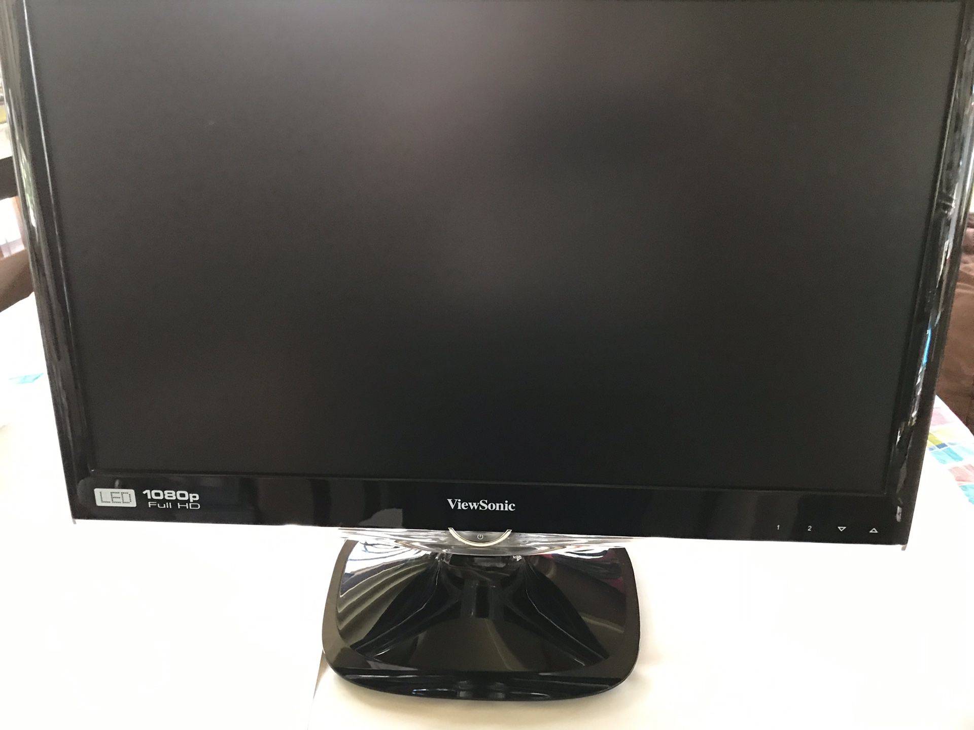 View sonic 21” LED monitor