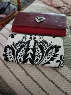 Brand  new  wallets with tags