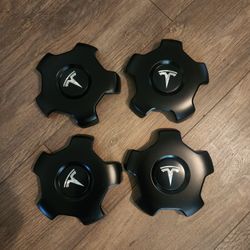 Tesla 3 OEM All Weather Floor Mats And Center Caps (21-23)