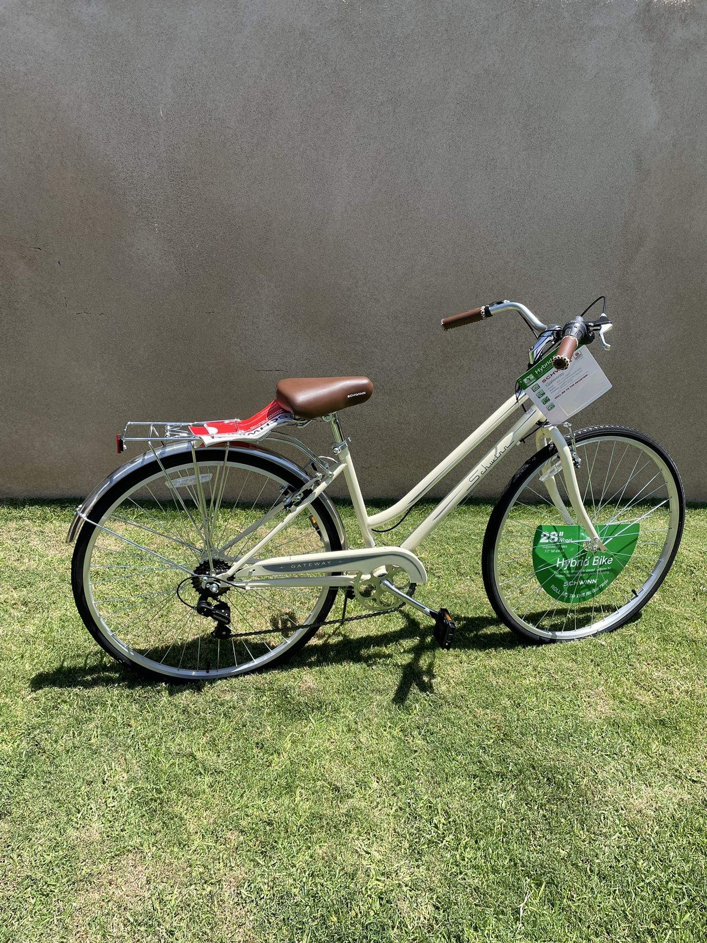 Schwinn Bicycle - Handle Breaks Hybrid Bike 28” Beach Cruiser