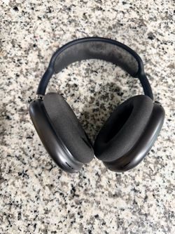 AirPods Max — Space Gray