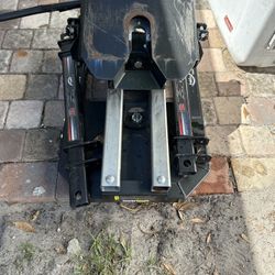 PullRite SuperGlide 5th wheel hitch. 