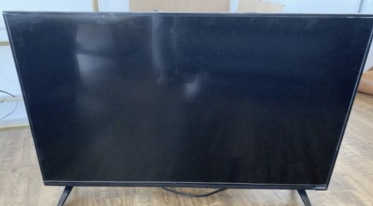 Tv for 32 sale $40