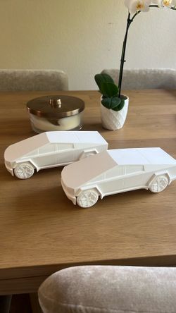 Paintable Cybertruck 