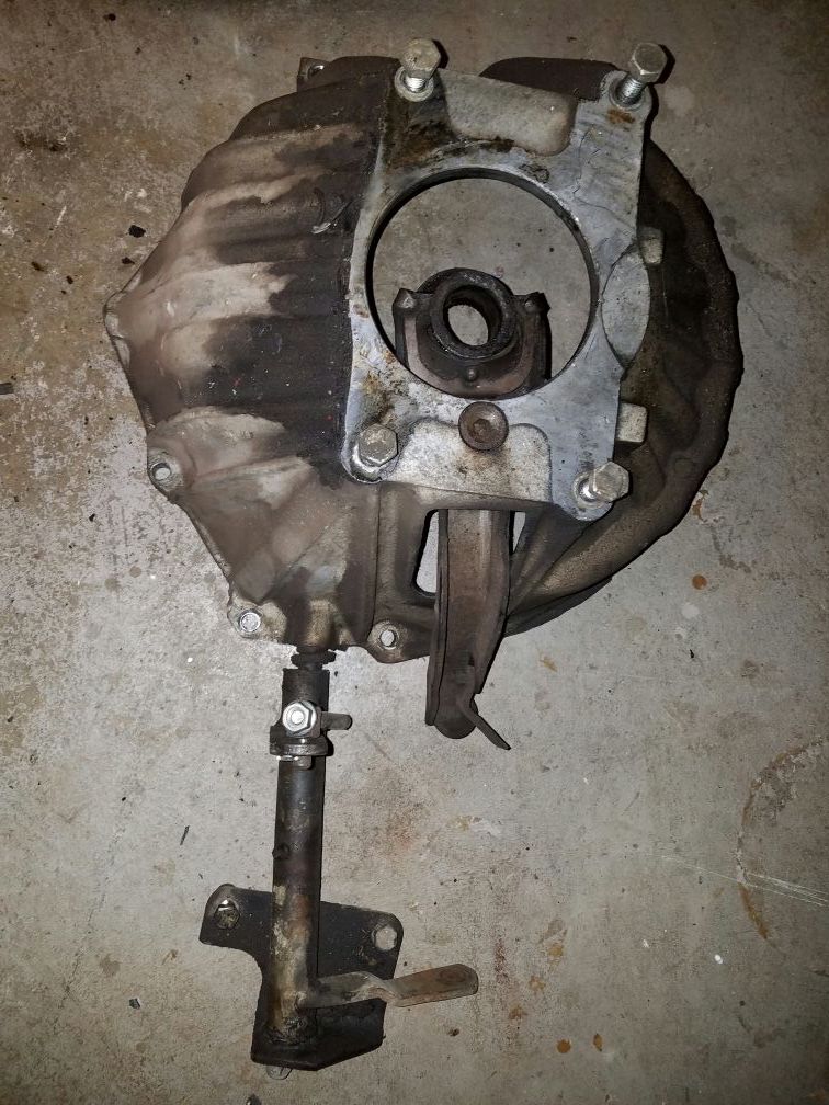 Sm465 aluminum bellhousing clutch fork and z bar $75 more I have clutch pedals to