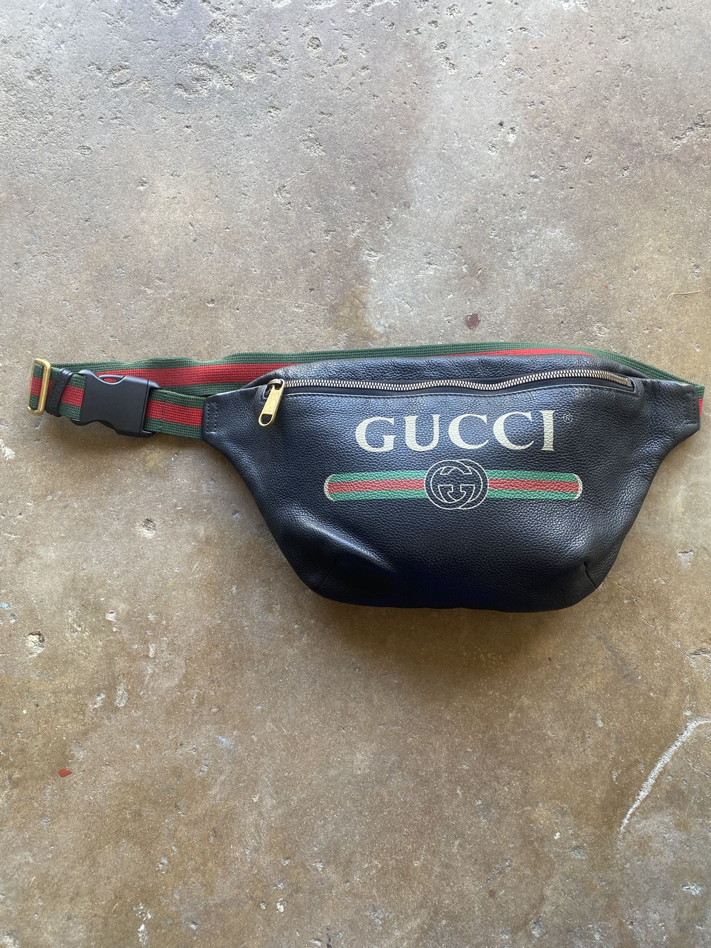 Gucci Bum Bag Vintage Logo