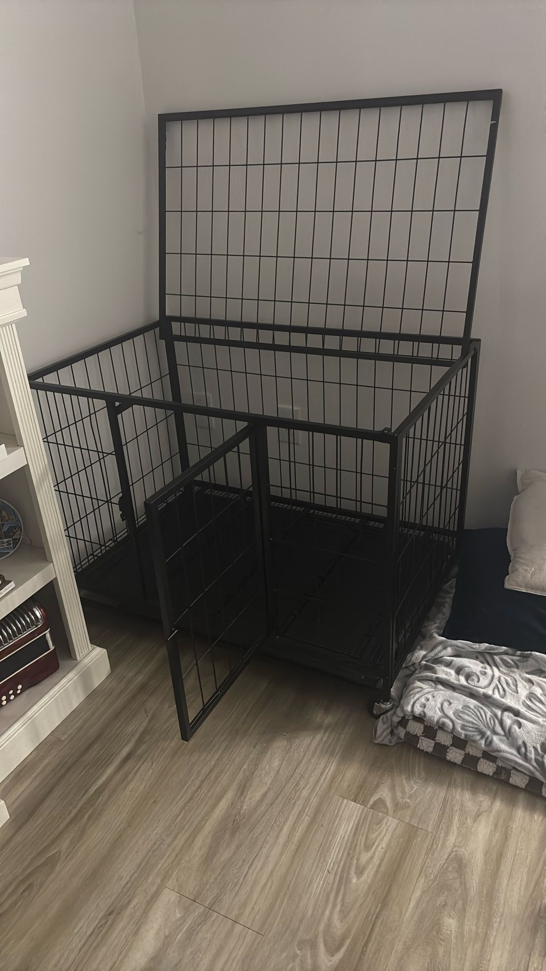 Steel Cage With Wheels