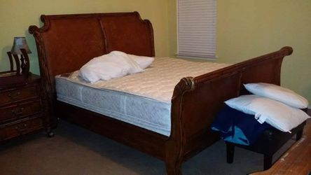 🍀King Size Bed