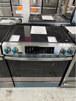 GE Profile induction range with convection and air fly