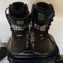 Snowboarding Boots