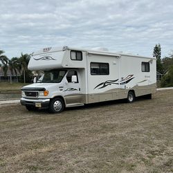2007  Winnebago  Outlook Class C 31 ‘