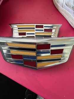 Cadillac Escalade Emblems 2025