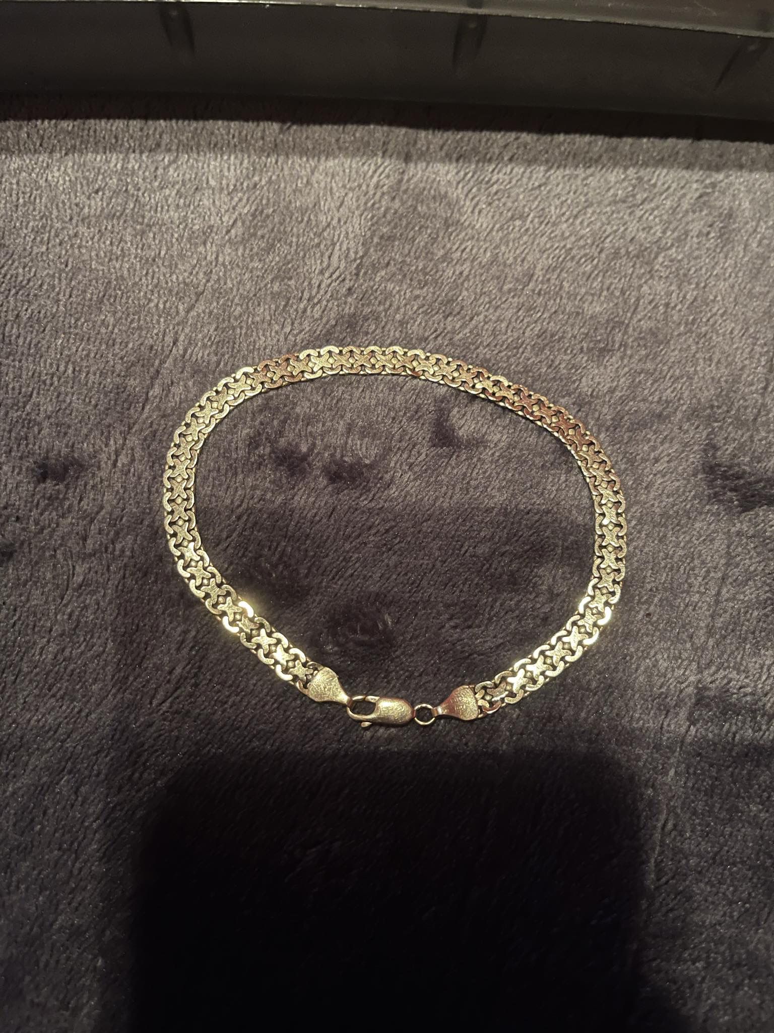 585 14k Gold Italian bracelet
