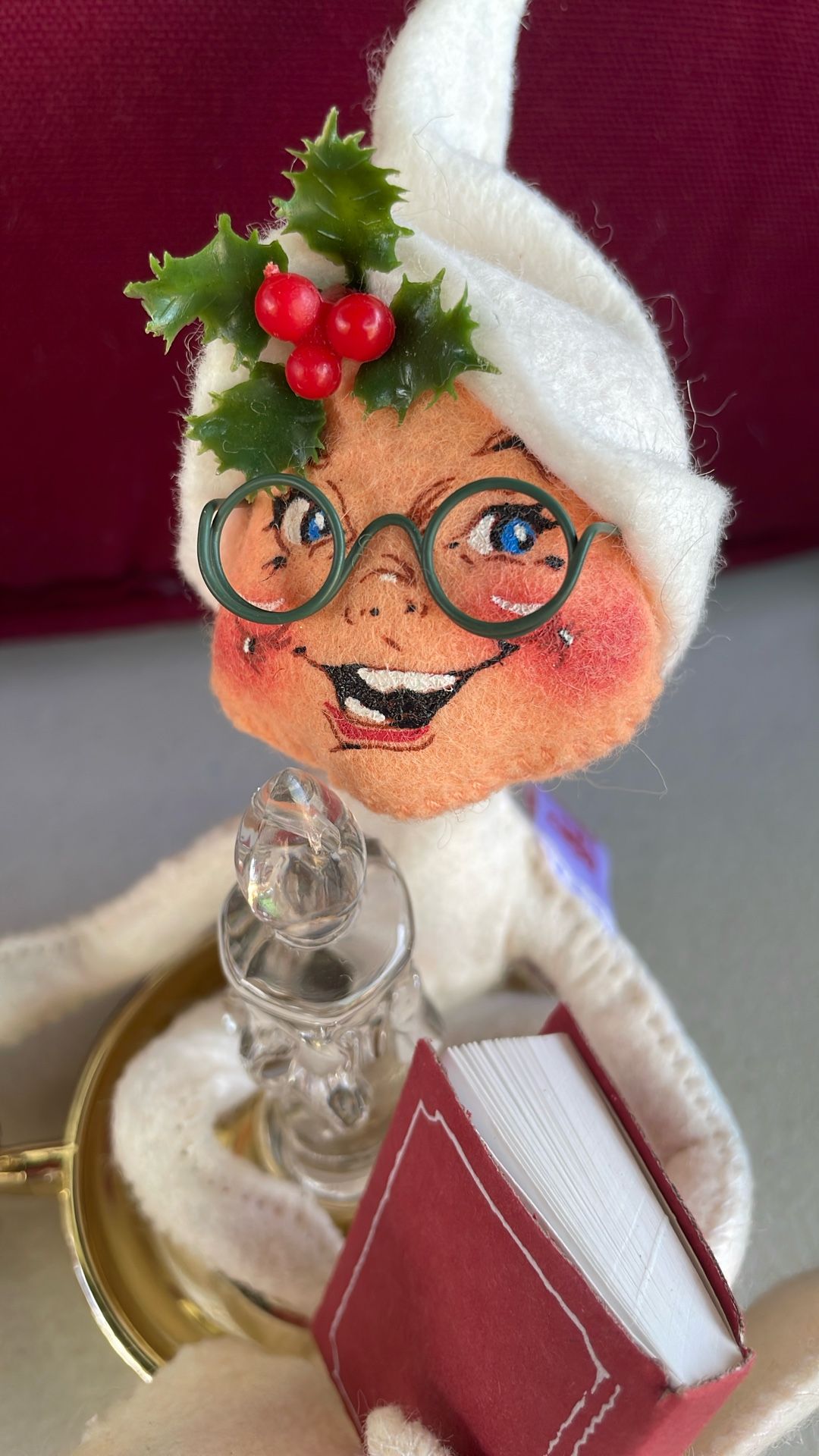 Annalee Candlelight Reading Stories Elf -m