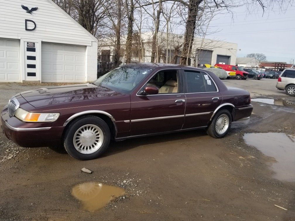 2001 Mercury Grand Marquis