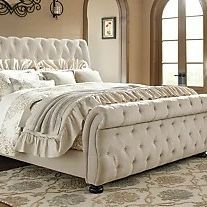 Willenburg Queen Upholstered Sleigh Bed