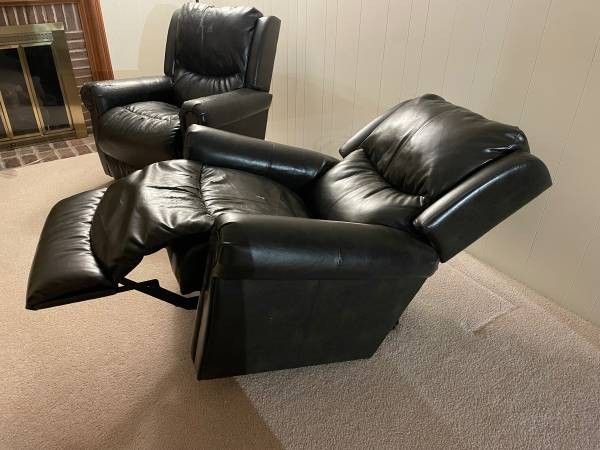 La-Z-Boy Electric Recliners (Pair) – Power Recline – Clean & Comfy