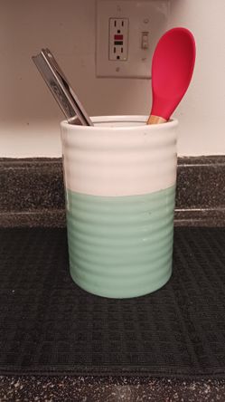 Kitchen Utensil Jar