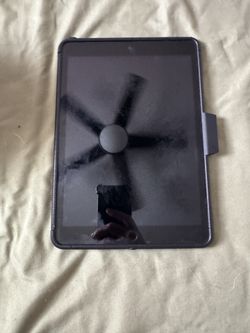 iPad 8th Gen (32GB Wi-Fi) + UAG Case