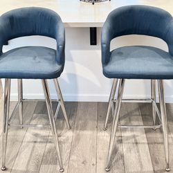 Set of 2 Island Chairs 