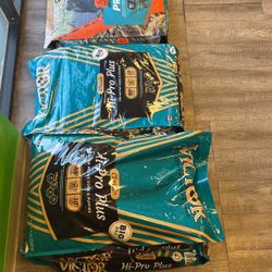 Victor Dog Food Large Bag 