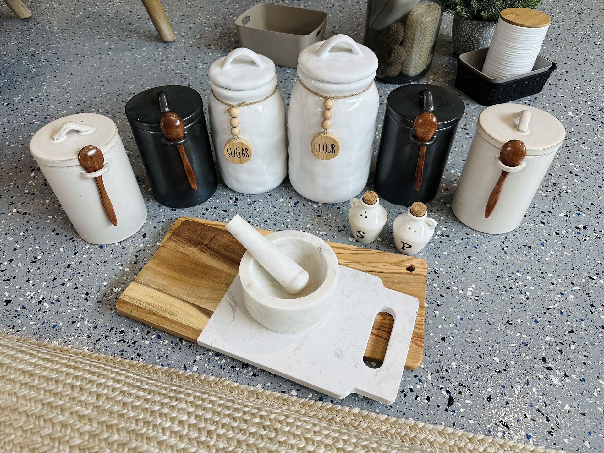 Kitchen Decor Cutting Board Jar Canister Container Flour Sugar Salt Pepper Shaker Mortar Pestle Lot