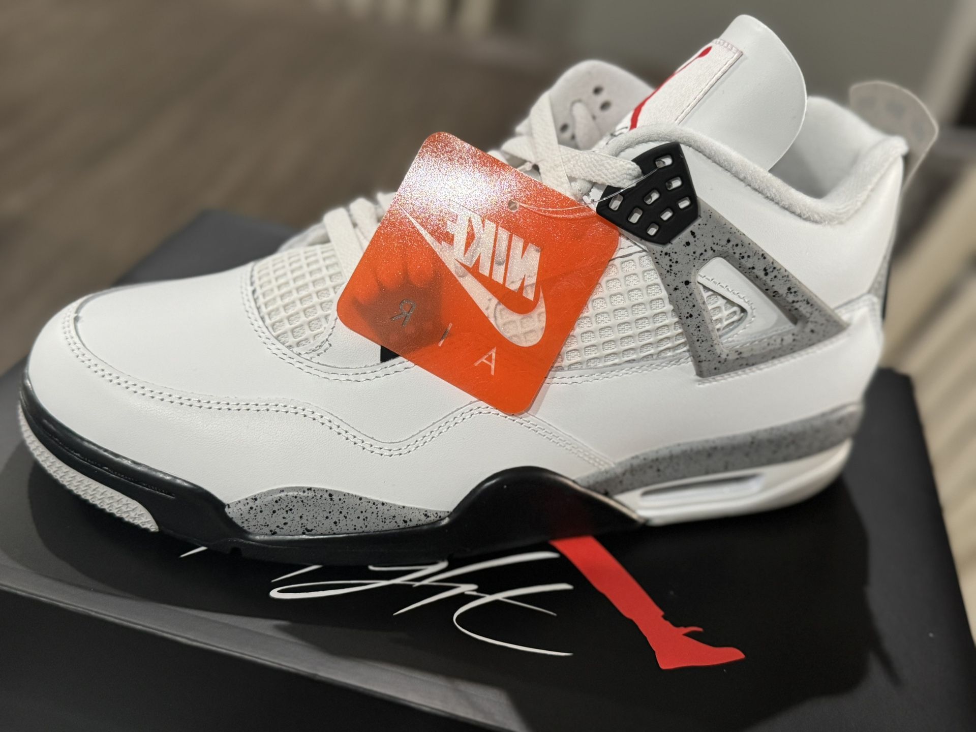 Retro Jordan 4 OG “ White Cement” Size 11