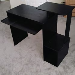 Small Desk And Shelve