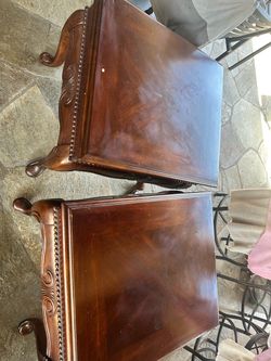 Coffee table and two end tables- FREE
