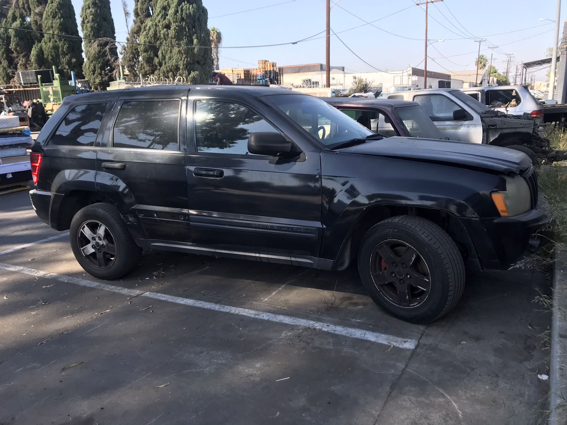 2005 Jeep Cherokee parting out