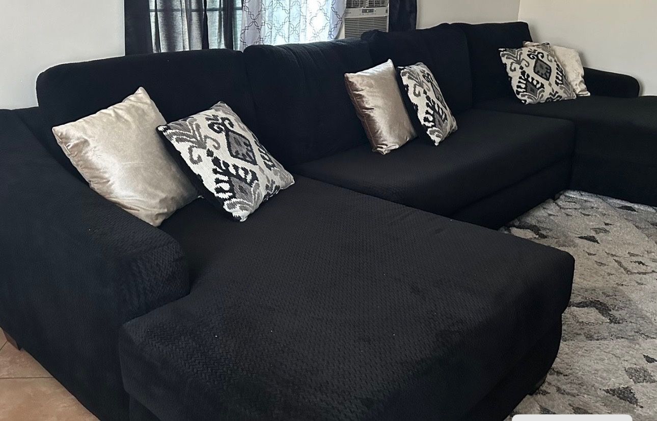 All Black Couches For Sale 