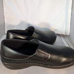 Women's Casual Shoes, size 11M