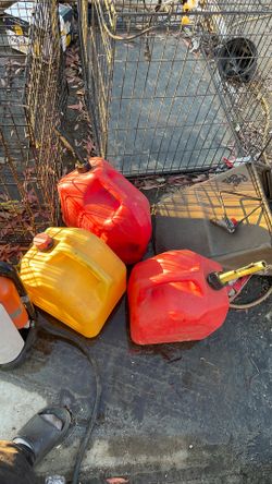 3 Large Gas Cans