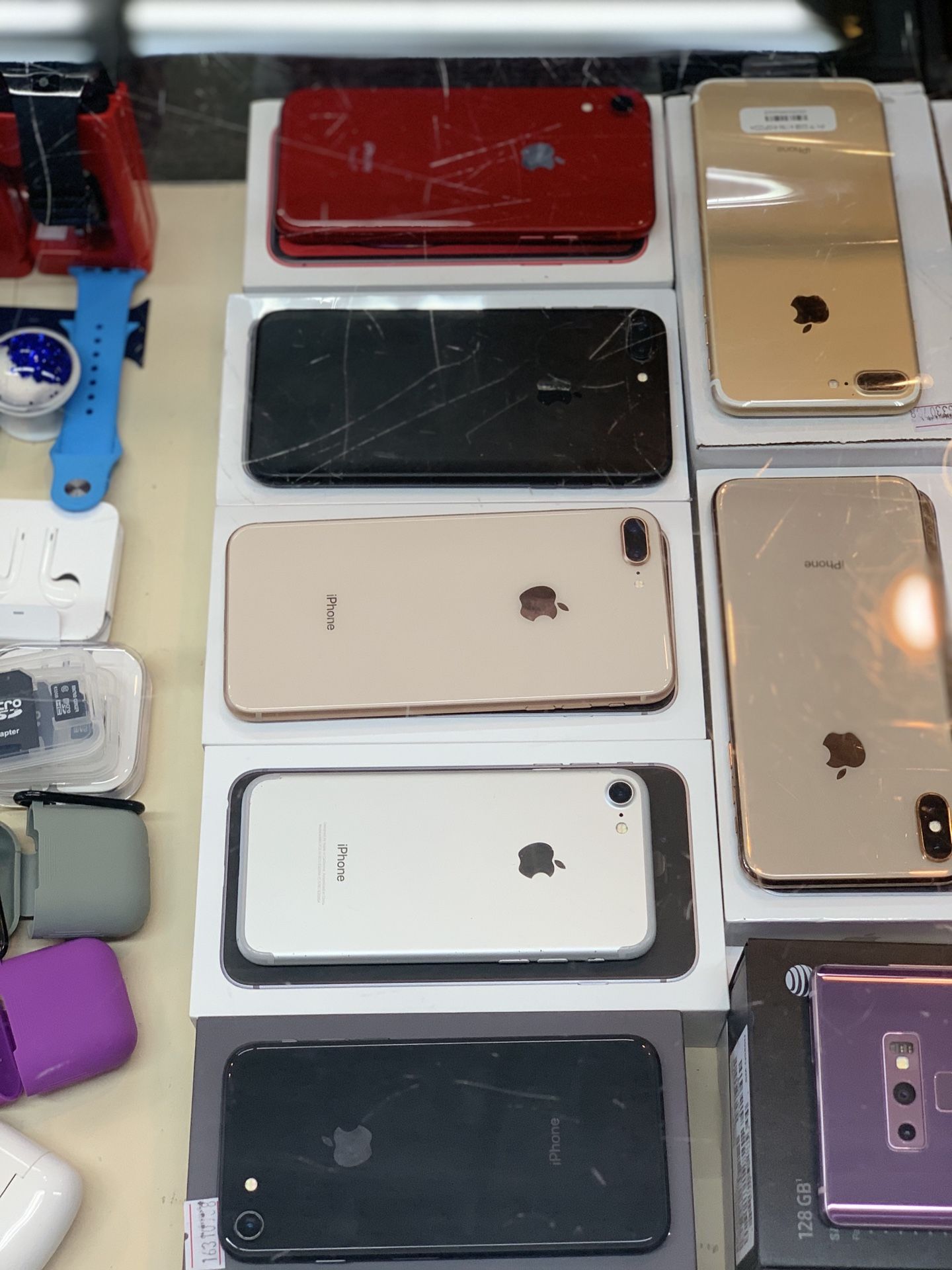 X r xmax 7 7 plus 8 8 plus available