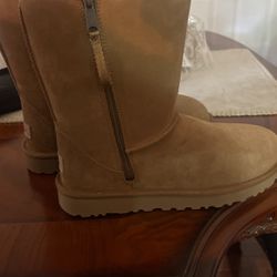 New Tan Ugg Boots Size8