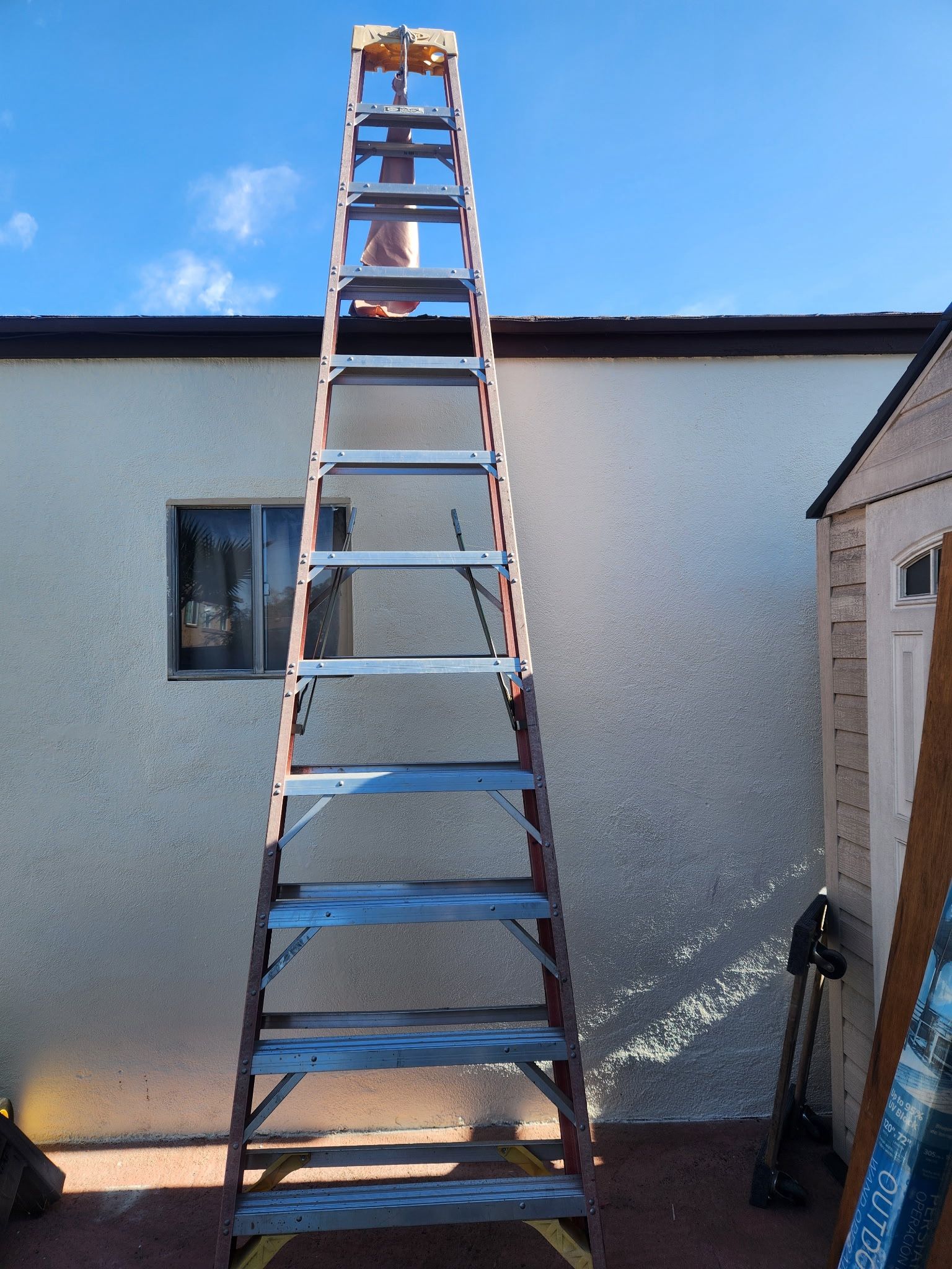 Werner 12 ft. Fiberglass Step Ladder 