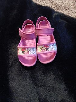 Minnie Mouse Sandles For Toddler Good CONDITION Size 11,Pick Up ONLY....