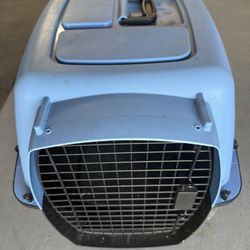 Petmate Pet Porter Fashion Dog Kennel 26", Parisian Blue & Black, for Pets Under 25lbs