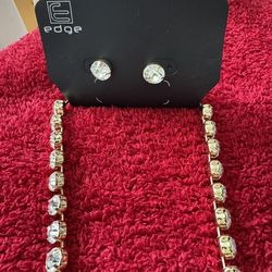 Edge Gold Tone Necklace Earring Set with Rhinestones New