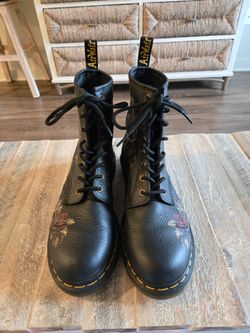 Doc Martin's Size 10 B