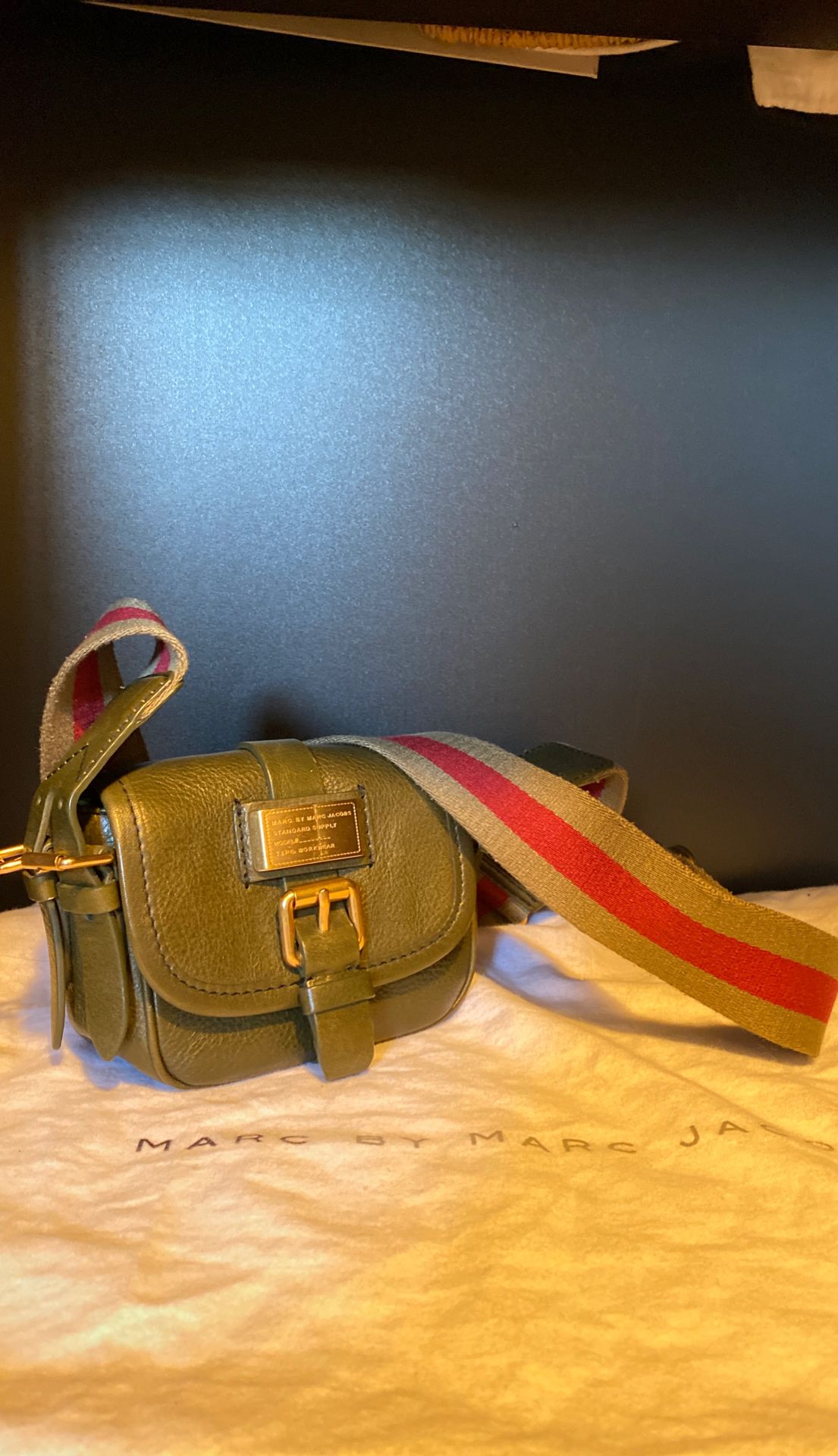 marc by marc jacobs crossbody bag