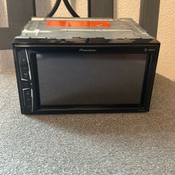 Pioneer Digital Media Touchscreen 